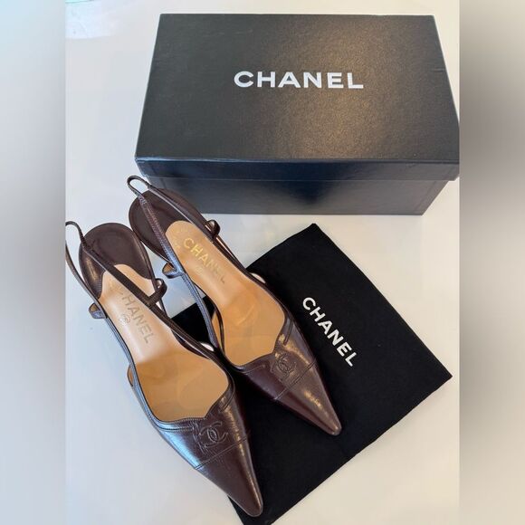 Chanel CC Vintage Brown Pointed Toe Slingback Heels Size EU 38 US 8 Shoes - Picture 1 of 9